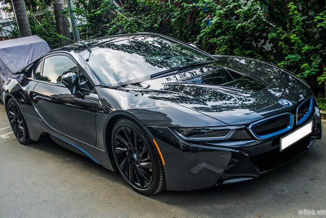 Xe thể thao BMW i8 ấn tượng với bộ mâm mới