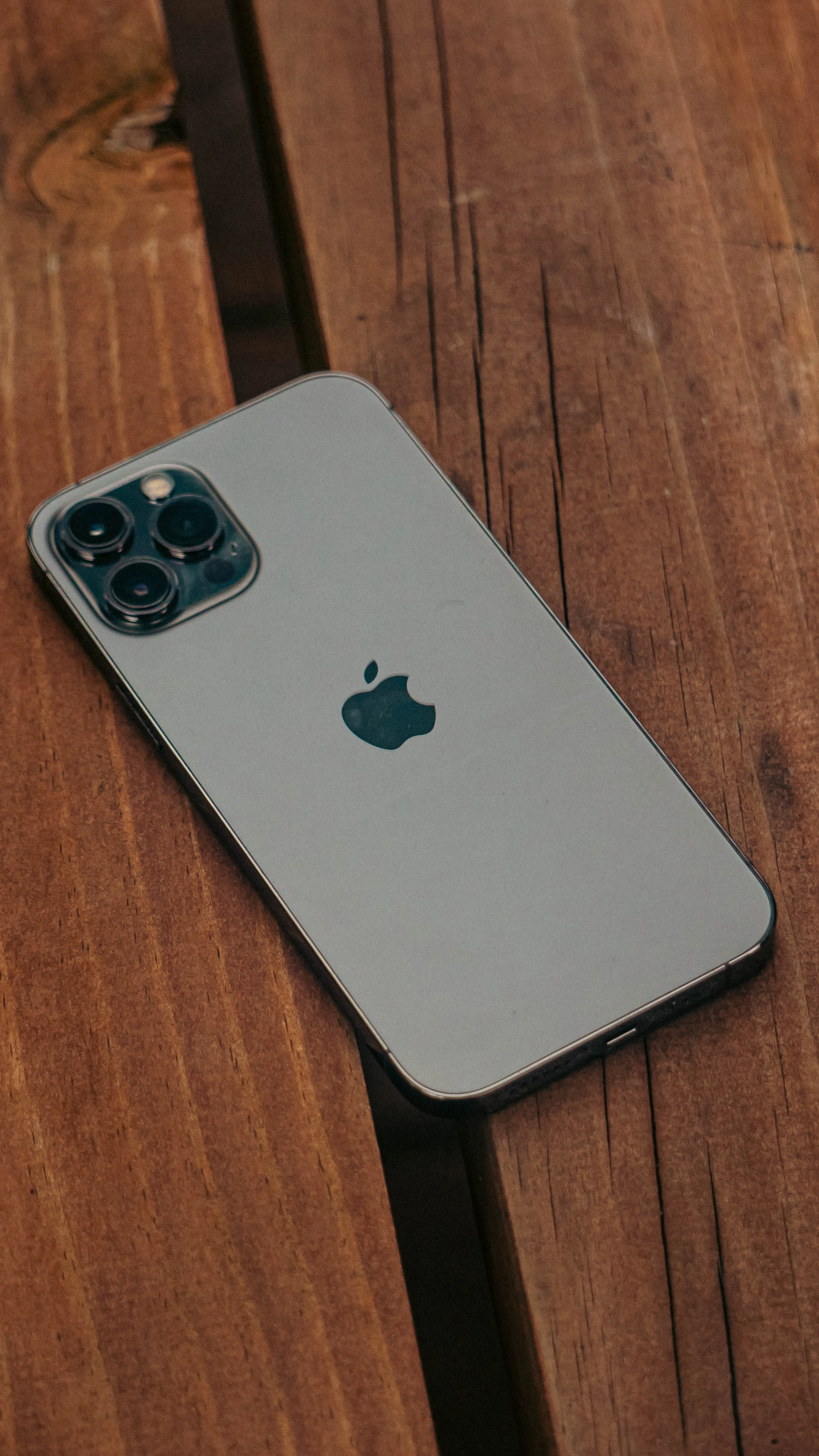 مواصفات ايفون 13 iPhone