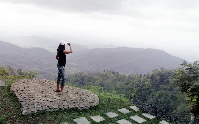 Wisata Bukit ISIS Desa Wisata Nglinggo Samigaluh, Kulon Progo