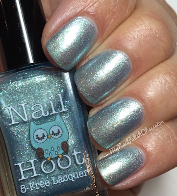 Nail Hoot Seasons; Winters Kiss