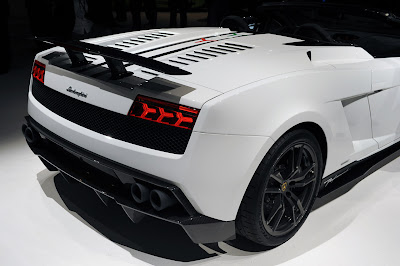 Lamborghini Gallardo LP 570-4 Powerful Spyder 2011 2012  Live : Not for apprentice bullfighters