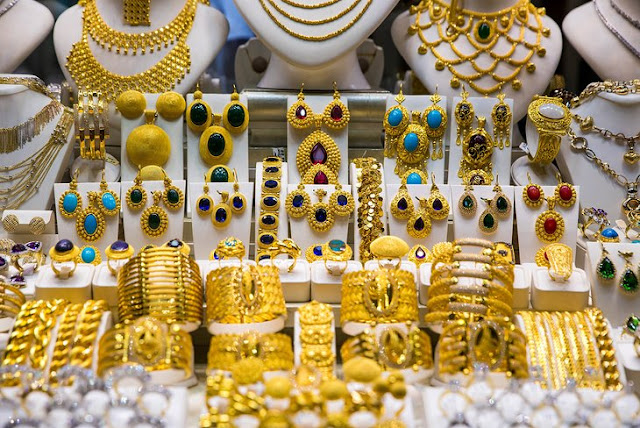عرض مجوهرات جراند بازار في إسطنبول