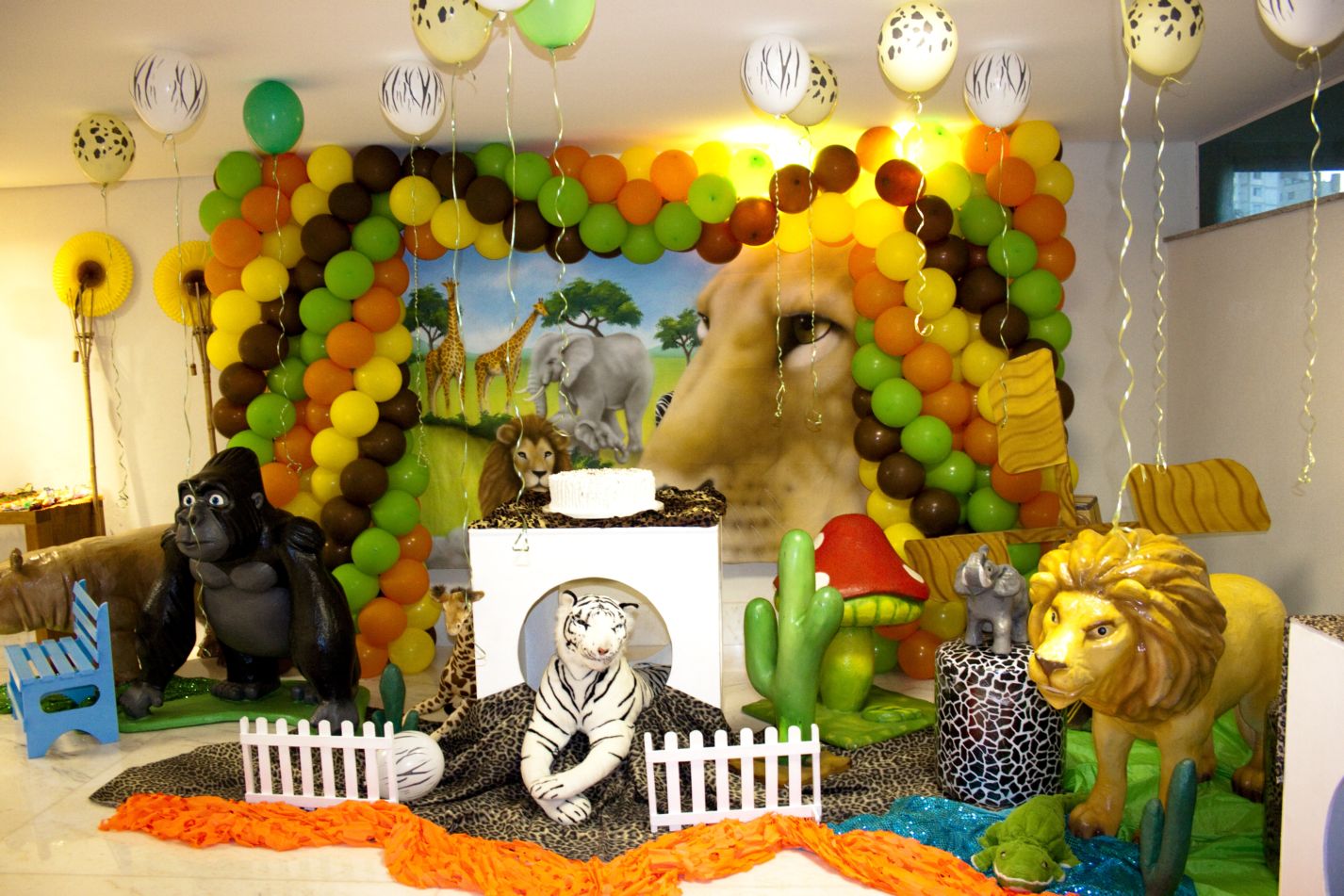 Diary LifeStyles Kids Jungle  Party  Ideas 