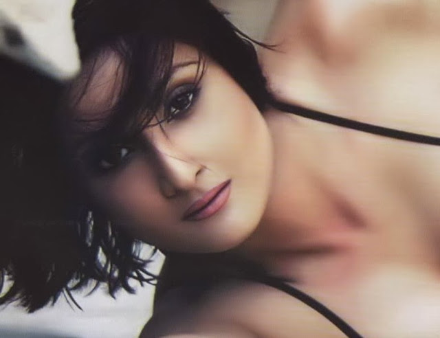 Urvashi Dholakia HD Wallpapers Free Download