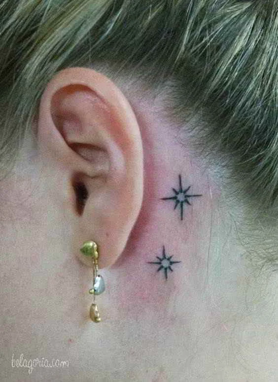 tatuajes de estrellas elegantes para mujeres