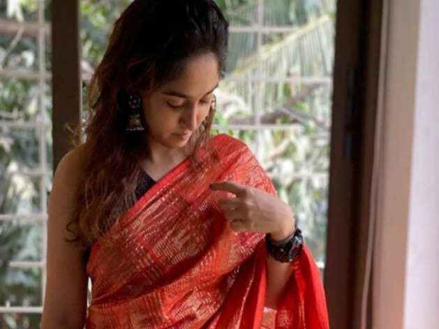 आमिर खान की बेटी ने सौतेली मां की साड़ी पहनने में कर दी ये बड़ी भूल, रुकेगी नहीं आपकी हंसी