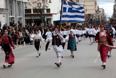 Απόπειρα εμπρησμού της εξέδρας επισήμων