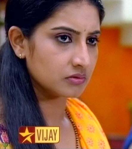 TV actress Sujitha photos hot images