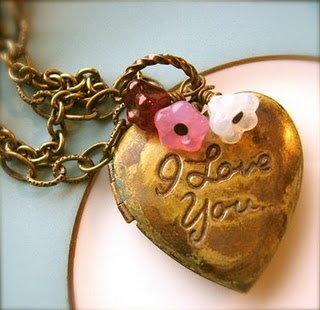 valentine locket pictures