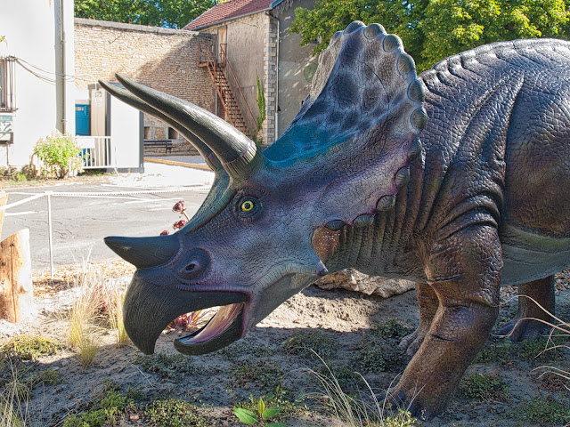 jiemve, le temps d'une pose, Franche-Comté, Pays de Montbéliard, Montbéliard, château de Wurtemberg, dinosaures