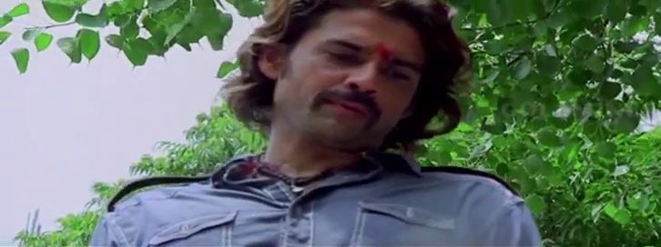 Screen Shot Of Hollywood Movie Hero The Action Man (Bejawada) In Hindi Telugu Full Movie Free Download And Watch Online at worldfree4u.com