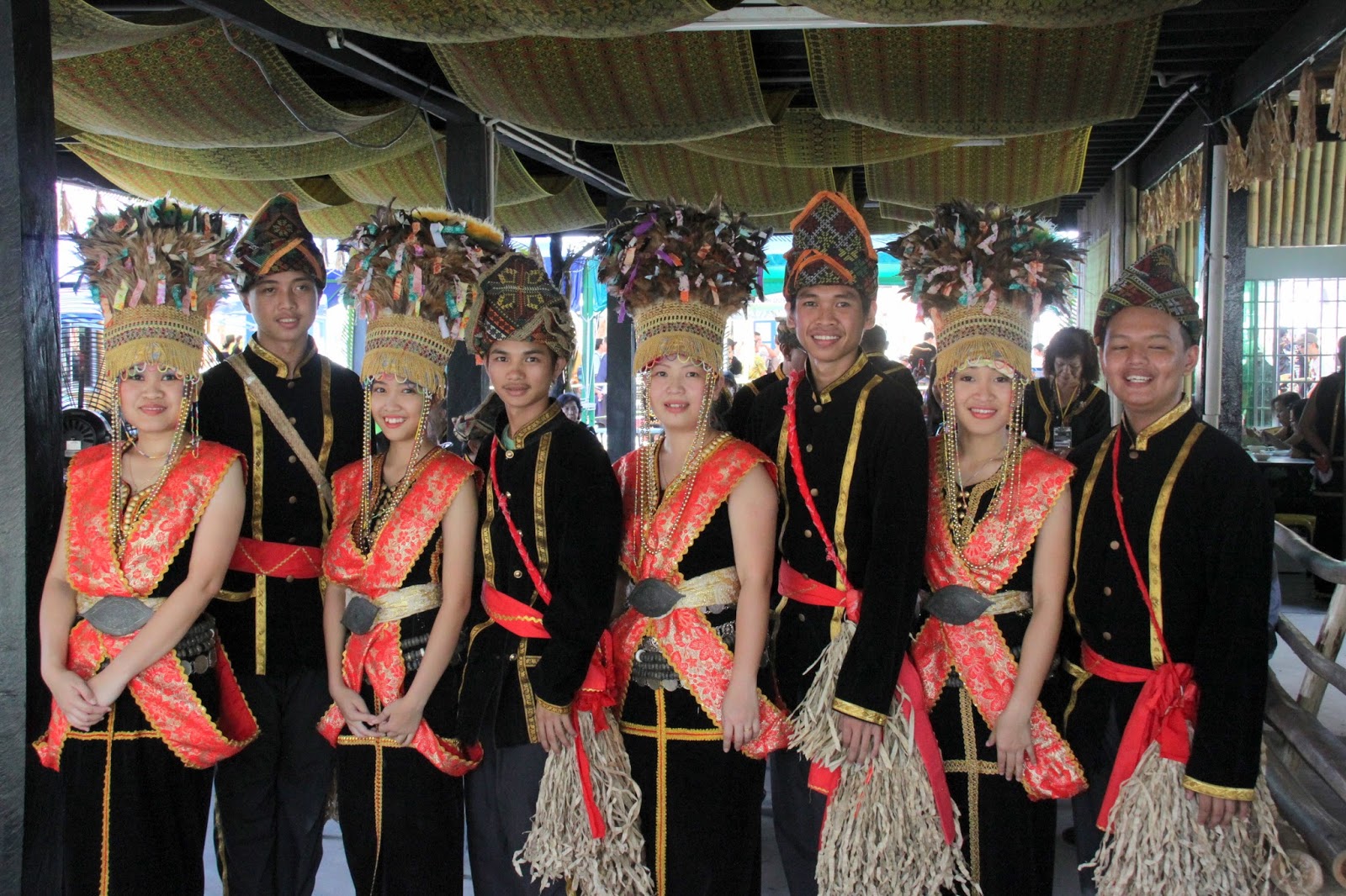  Kadazan Dusun  Ethnic Background