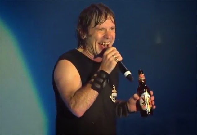 Rock in Rio 2013: Bruce detona Heineken para promover a cerveja Trooper! 