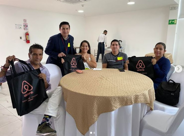 Estuvimos presentes en la primera reunión de anfitriones de #airbnb en #Ecuador. #soyanfitrion www.boelboutique.com https://instagr.am/p/CegZCMjtQs7/