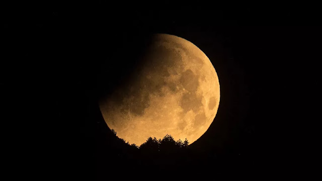 Penumbral Eclipse on May 5th: Moon to Darken as It Passes Through Earth's Outer Shadow