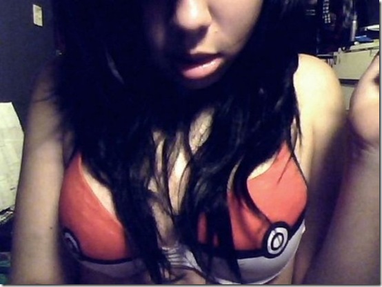 girls-wearing-pokebra-13