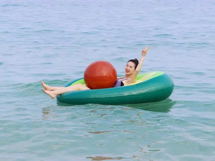 This Incredible Avocado Pool Float Is The New Trend For The Summer