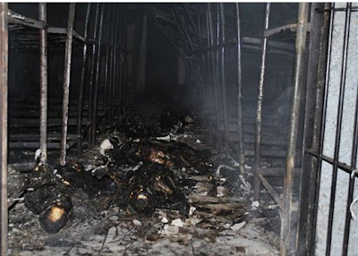 350 prisoners dead in fire