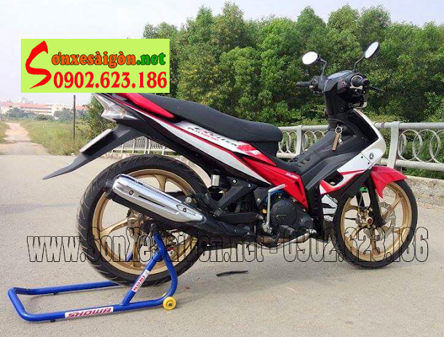 Mẫu sơn xe Exciter 2010 màu trắng đỏ spark cực đẹp