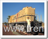 el autor del sitio junto a la Locomotora N9401, modelo RSC3, Construida en 1951 por la Montreal Locomotive Works ( M.L.W.) bajo licencia de American Locomotives Company ( ALCO ). 