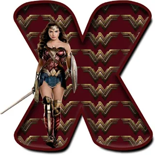 Abecedario Mujer Maravilla con Espada. Wonder Woman with Sword Alphabet.
