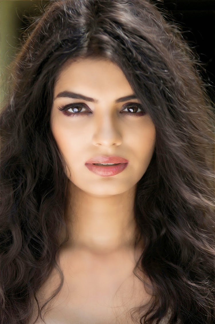 Sonali Raut HD Wallpapers Free Download