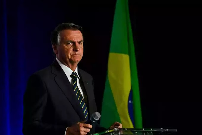 Bolsonaro avisa que voltará ao Brasil 