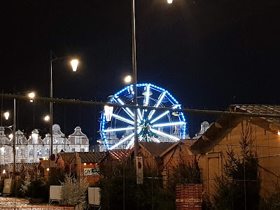 marche-de-noel-arras-vue-de-loin