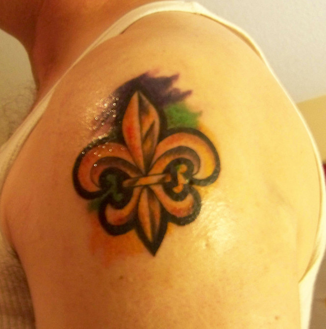 tattoo site: Fleur De Lis Tattoos