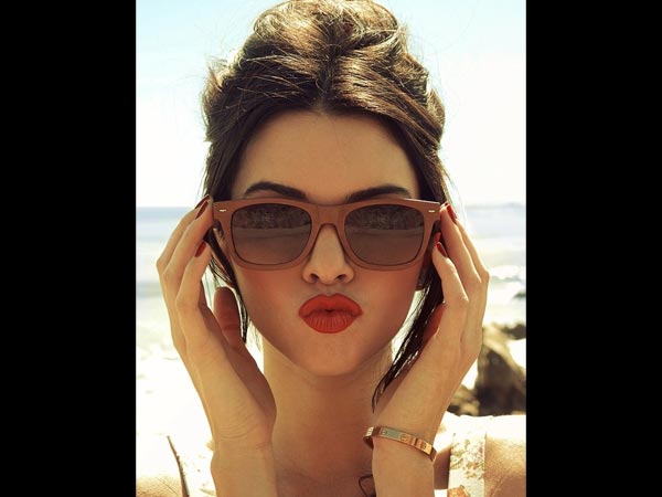 deepika-padukone-lips-beautiful-image