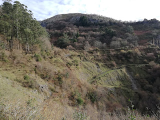 Escombreras y caminos mineros, minas de Galdames, Bizkaia