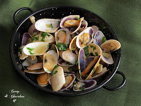 Coquinas al coñac o brandy – Wedge shell clams with brandy