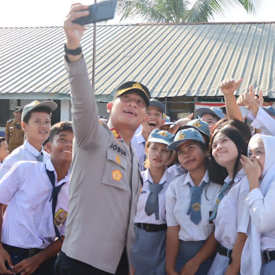 Kapolres Pelabuhan Belawan Berikan Motivasi dan Pesan Kamtibmas Kepada Siswa SMP, SMA Nurani Belawan