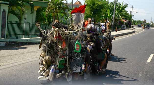 Foto Modifikasi Vespa Gembel Keren Unik Nyentrik - Variasi 