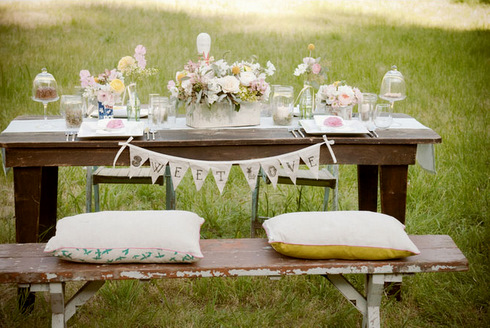 Beautiful table settings and arrangements from Green Wedding Shoes to cheer