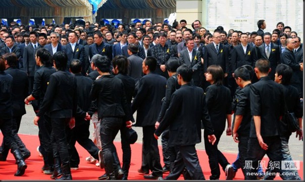 funeral de chefe de máfia de Taiwan (3)