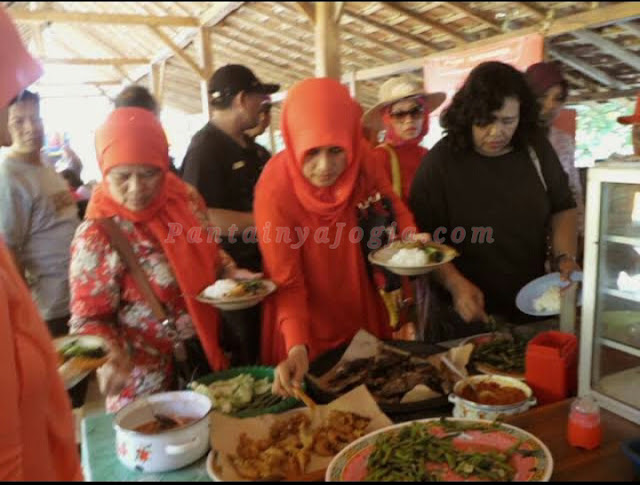 rumah makan murah pantai Gunungkidul