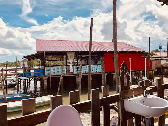 Sepetang Di Kong Kong Laut