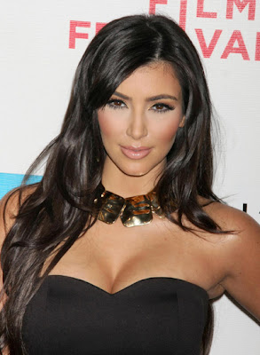 Kim Kardashian fashion and hairstyle