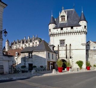 loches1_edited-1