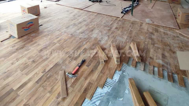 biaya memasang lantai kayu