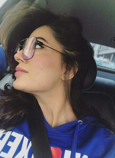 Mehwish Hayat Also Comes To Support Hania Aamir