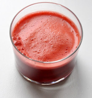 Minuman Penambah Darah - Jus Bayam Merah