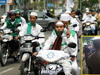 Ditilang Tak Pakai Helm, Jawaban Pria ini Bikin Polisi Geleng-geleng