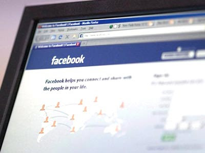 Kanpur police face difficulty operating Facebook account !