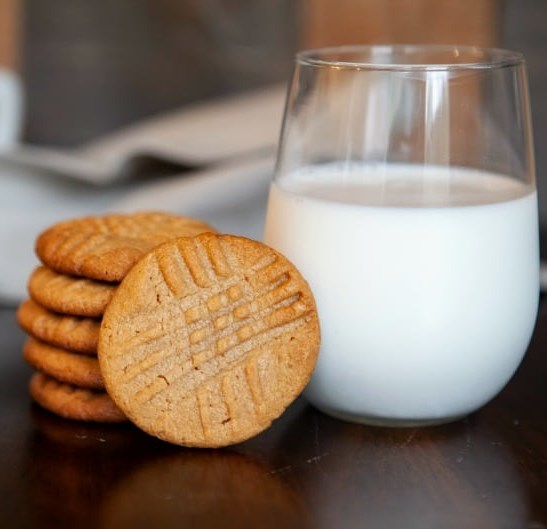 KETO PEANUT BUTTER COOKIES #ketogenic #healthydessert