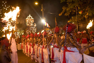 වර්තමාන ඇසළ පෙරහර මංගල්ලයේ පෙළගැස්ම හා එහි සංකීර්ණත්වය