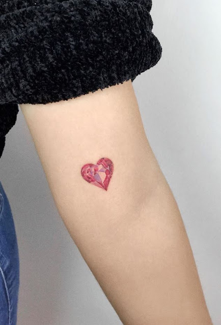 Mini tatuagens femininas 