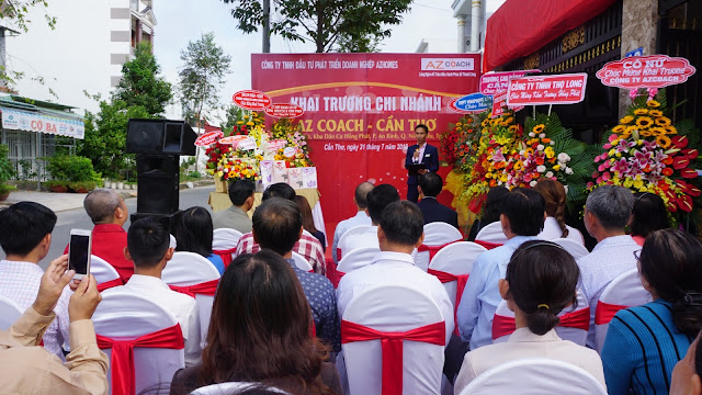 AZ COACH KHAI TRƯƠNG 