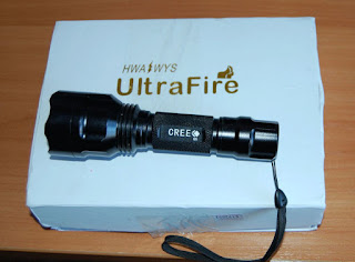 UltraFire C8 CREE Q5 5-Mode 230-Lumen White LED Flashlight w/ Battery Charger - Black (1 x 18650)